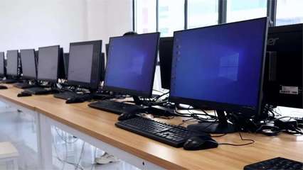 計(jì)算機(jī)應(yīng)用技術(shù)專業(yè) 連接技術(shù)，創(chuàng)新未來——電腦網(wǎng)絡(luò)軟件的技術(shù)開發(fā)